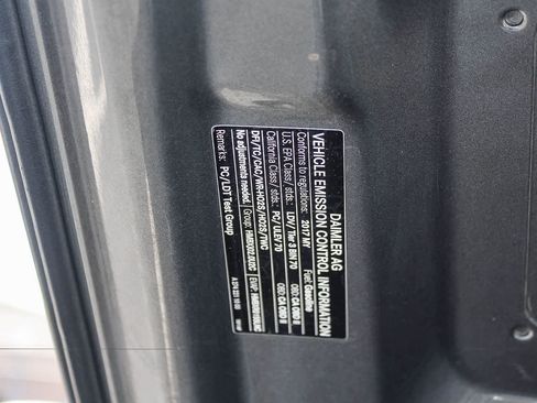 Used 2017 Mercedes-Benz E 300 image 34