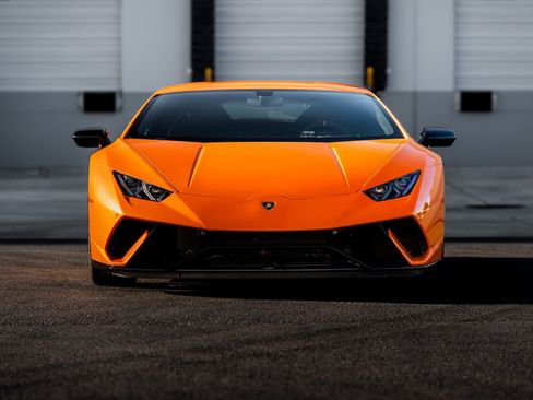 Used 2018 Lamborghini Huracan Performante image 7