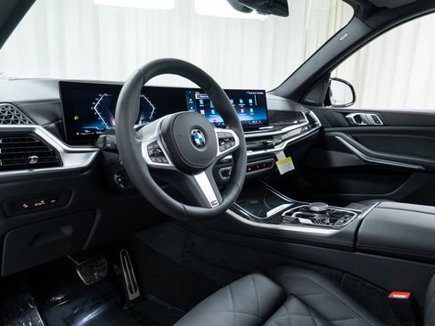 New 2026 BMW X5 xDrive40i w/ M Sport Package image 12