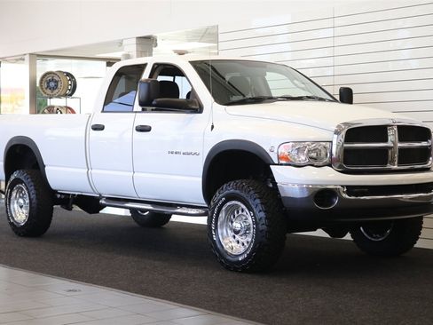 Used 2004 Dodge Ram 2500 Truck SLT w/ Trailer Tow Group image 2