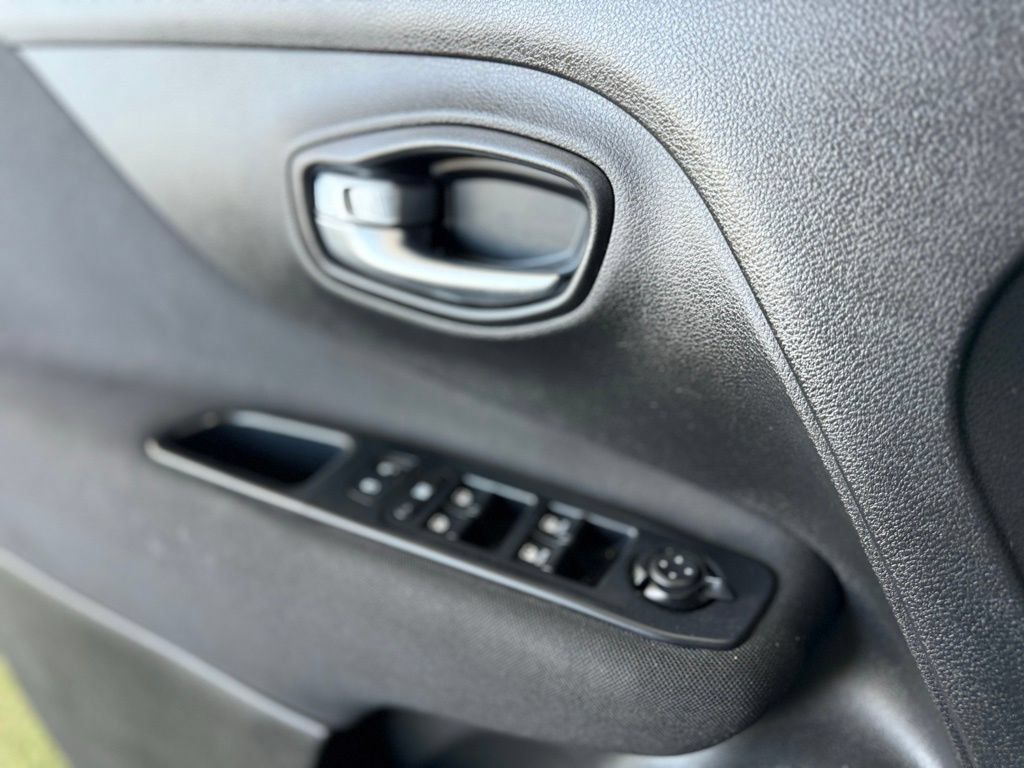 Used 2019 Jeep Renegade Sport AWD/4WD image 20