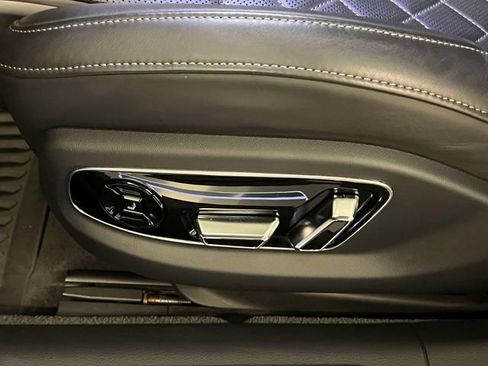 Used 2023 Audi S8 AWD/4WD image 18