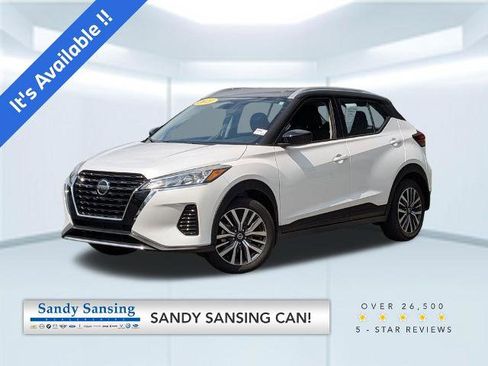 Certified 2021 Nissan Kicks SV FWD image 1