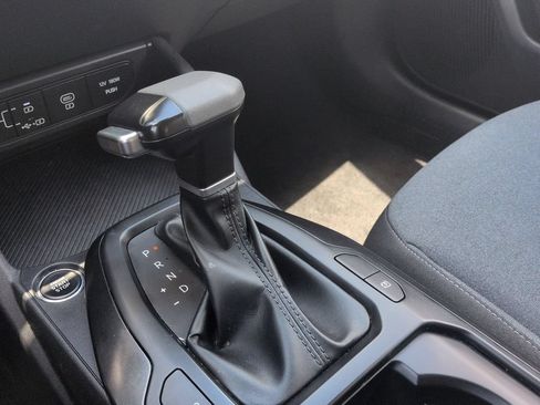Used 2025 Kia K4 FWD image 19