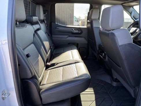 Used 2024 Chevrolet Silverado 1500 ZR2 AWD/4WD image 30