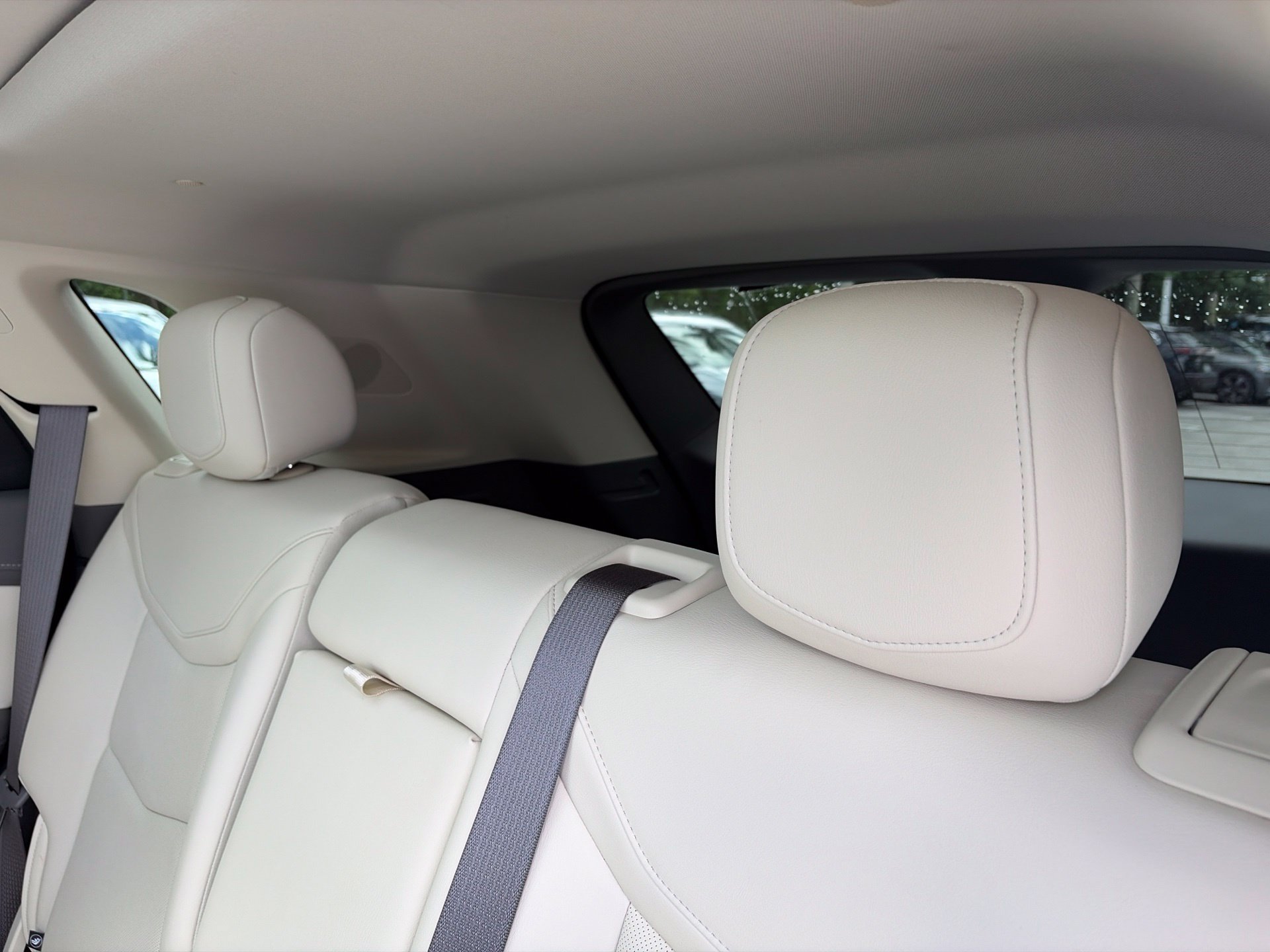 Used 2024 Cadillac XT5 Premium Luxury FWD image 12