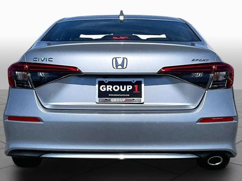 Used 2023 Honda Civic Sport image 5