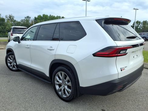 Used 2025 Toyota Grand Highlander AWD Hybrid image 16
