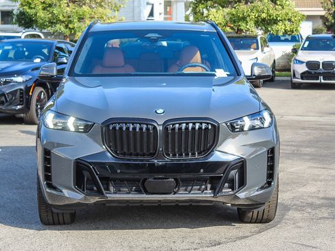 New 2026 BMW X5 sDrive40i w/ M Sport Package image 2