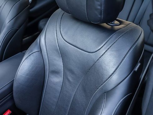 Used 2017 Mercedes-Benz S 550 Sedan image 36