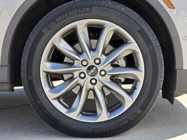 Used 2022 Lincoln Corsair FWD w/ Premium Package image 12