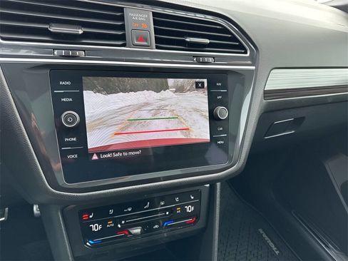 Used 2024 Volkswagen Tiguan SEL R-Line image 31