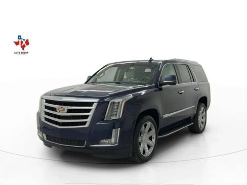 Used 2019 Cadillac Escalade Luxury RWD image 5