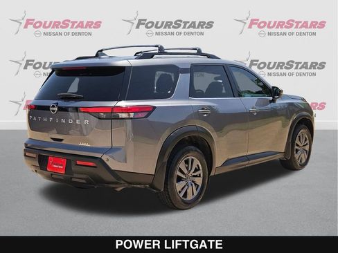 Used 2025 Nissan Pathfinder SV FWD image 4