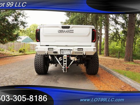 Used 2020 GMC Sierra 2500 AT4 w/ AT4 Premium Package image 10