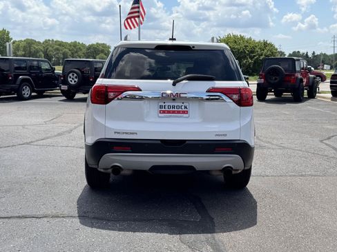 Used 2018 GMC Acadia SLT AWD/4WD image 6