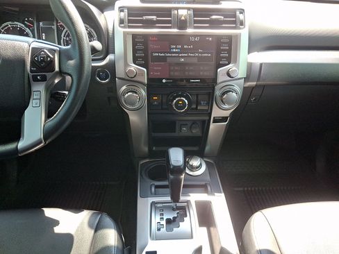 Used 2022 Toyota 4Runner TRD Sport AWD/4WD image 15