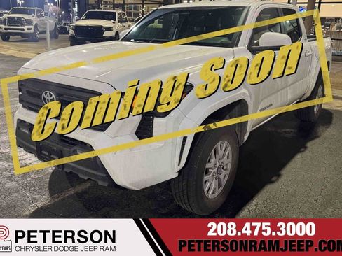 Used 2025 Toyota Tacoma SR5 image 1