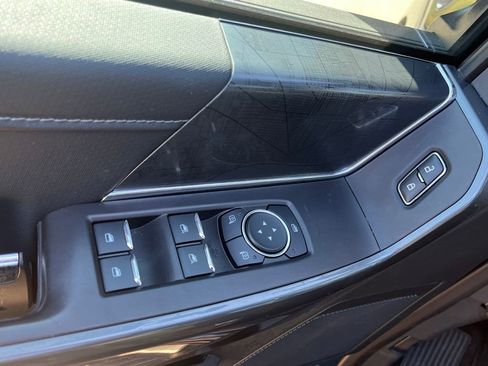 Used 2022 Ford F150 XLT w/ Equipment Group 302A High image 11