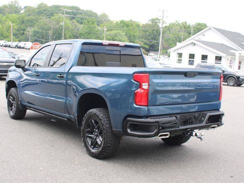 Used 2024 Chevrolet Silverado 1500 LT Trail Boss w/ LT Trail Boss Premium Package AWD/4WD image 5