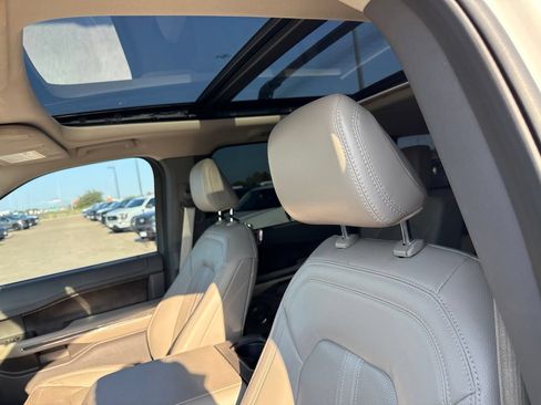 Used 2021 Ford Expedition Max Limited AWD/4WD image 21