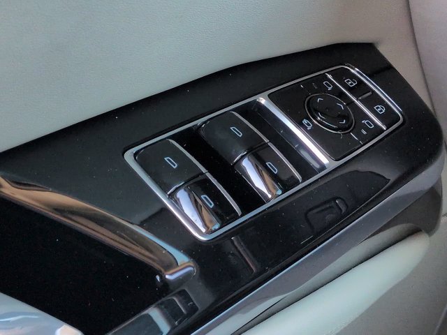 Used 2026 Cadillac Escalade ESV Platinum Sport w/ LPO, ONYX Package AWD/4WD image 32