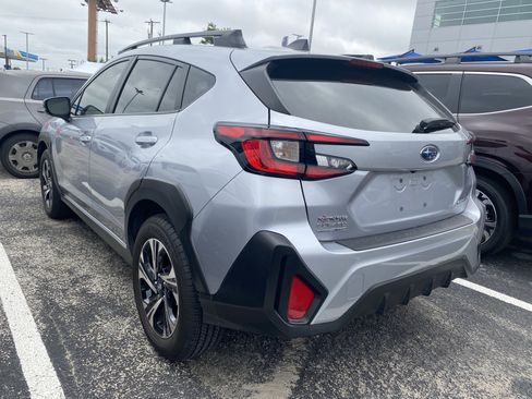 Used 2024 Subaru Crosstrek 2.0i Premium w/ Crosstrek Mirror Package AWD/4WD image 4