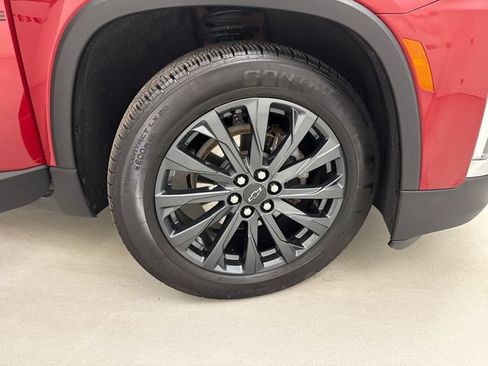 Used 2023 Chevrolet Traverse RS AWD/4WD image 25