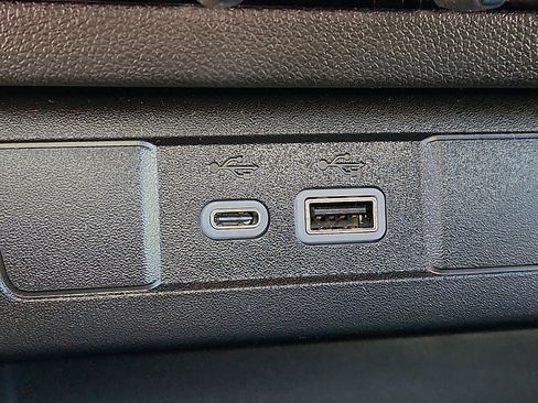 Used 2024 GMC Canyon AT4X image 24