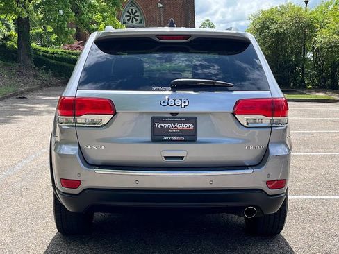 Used 2019 Jeep Grand Cherokee Limited AWD/4WD image 22
