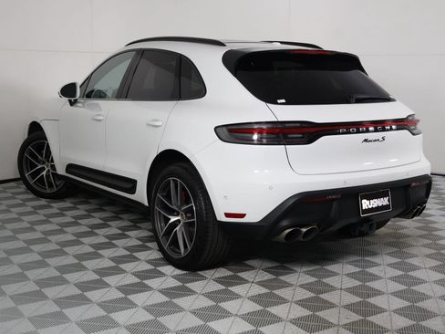 Certified 2023 Porsche Macan S AWD/4WD image 3