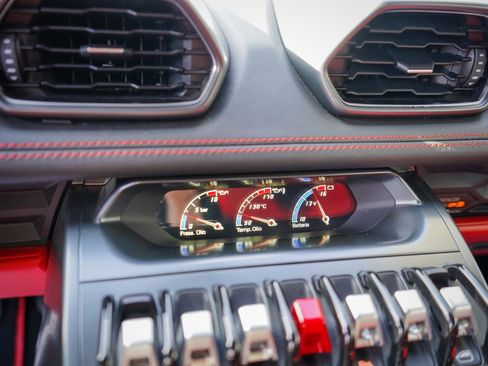 Used 2015 Lamborghini Huracan LP 610-4 image 16