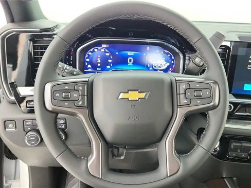 Used 2024 Chevrolet Silverado 2500 High Country w/ High Country Premium Package image 41