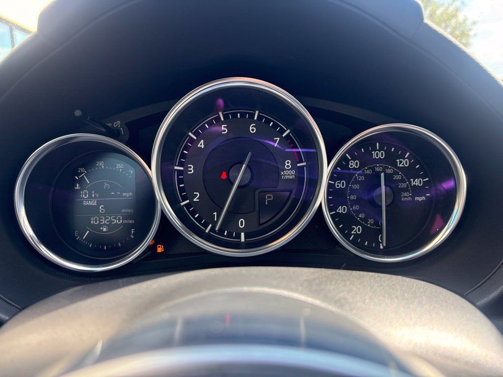 Used 2021 MAZDA MX-5 Miata Sport RWD image 17
