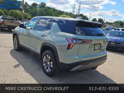Used 2025 Chevrolet Equinox LT w/ Safety and Technology Package FWD image 3
