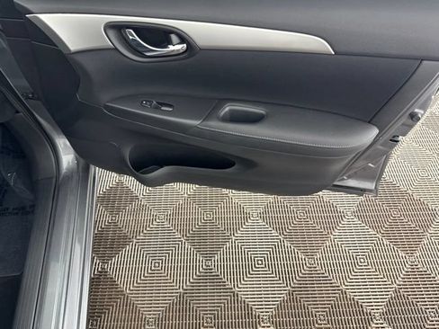 Used 2018 Nissan Sentra S FWD image 19