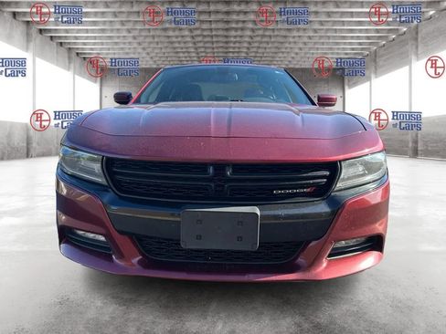 Used 2019 Dodge Charger SXT w/ Cold Weather Package image 2