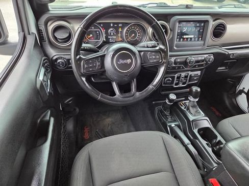 Used 2021 Jeep Gladiator Sport AWD/4WD image 7