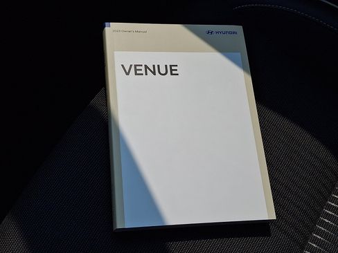 Certified 2023 Hyundai Venue Limited FWD image 26
