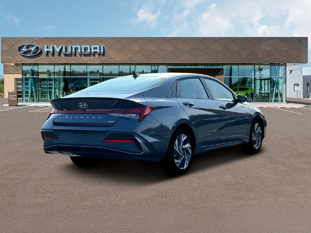 New 2025 Hyundai Elantra SEL FWD image 7