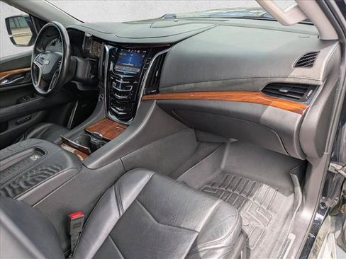 Used 2015 Cadillac Escalade Luxury AWD/4WD image 20