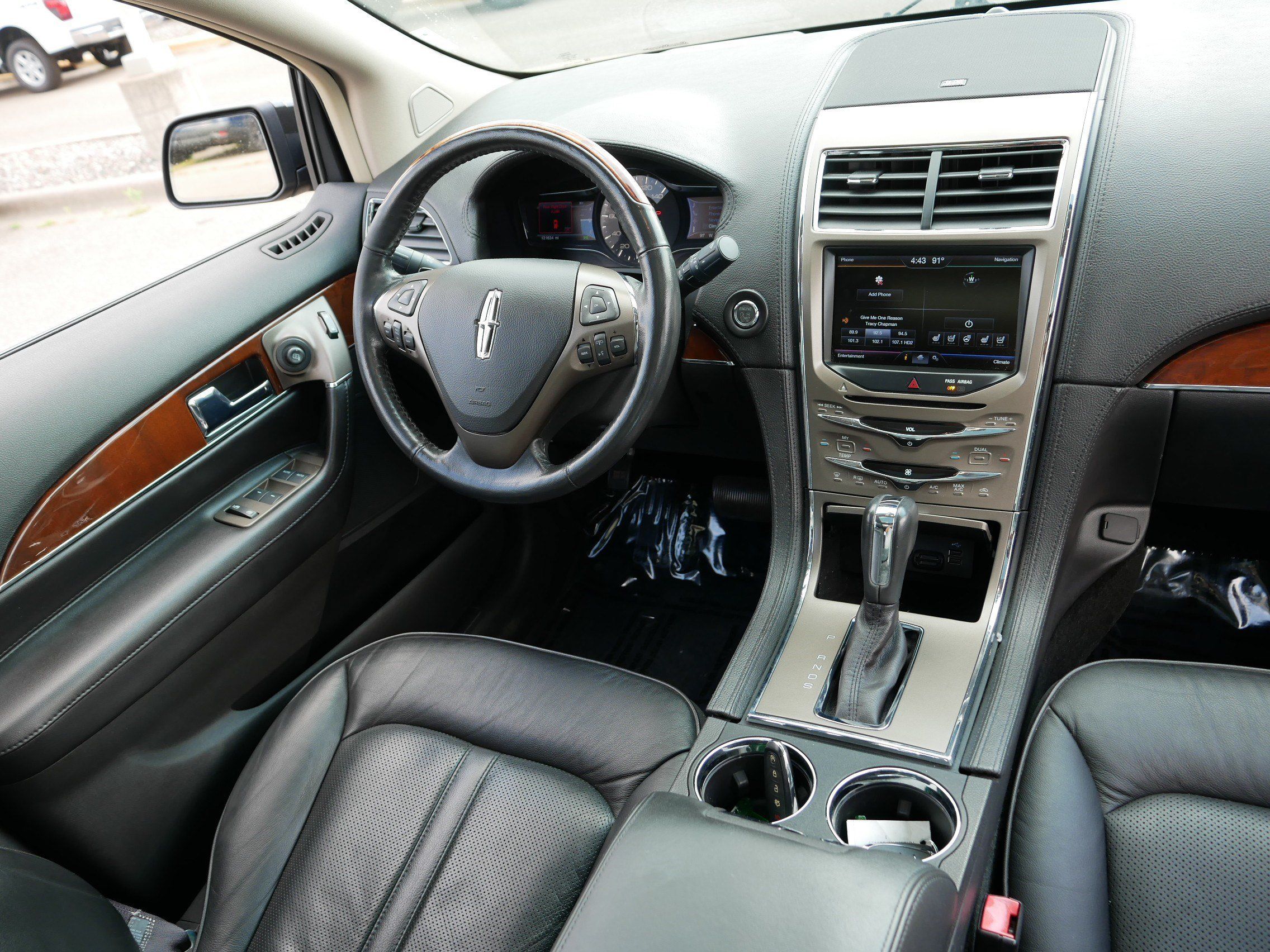 Used 2013 Lincoln MKX AWD image 9
