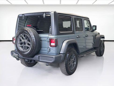 Used 2024 Jeep Wrangler Sport S image 4