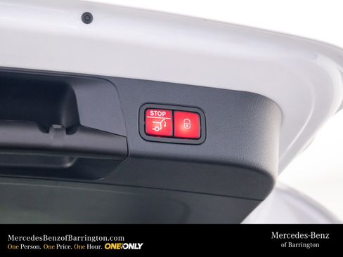 New 2025 Mercedes-Benz GLB 250 4MATIC image 30