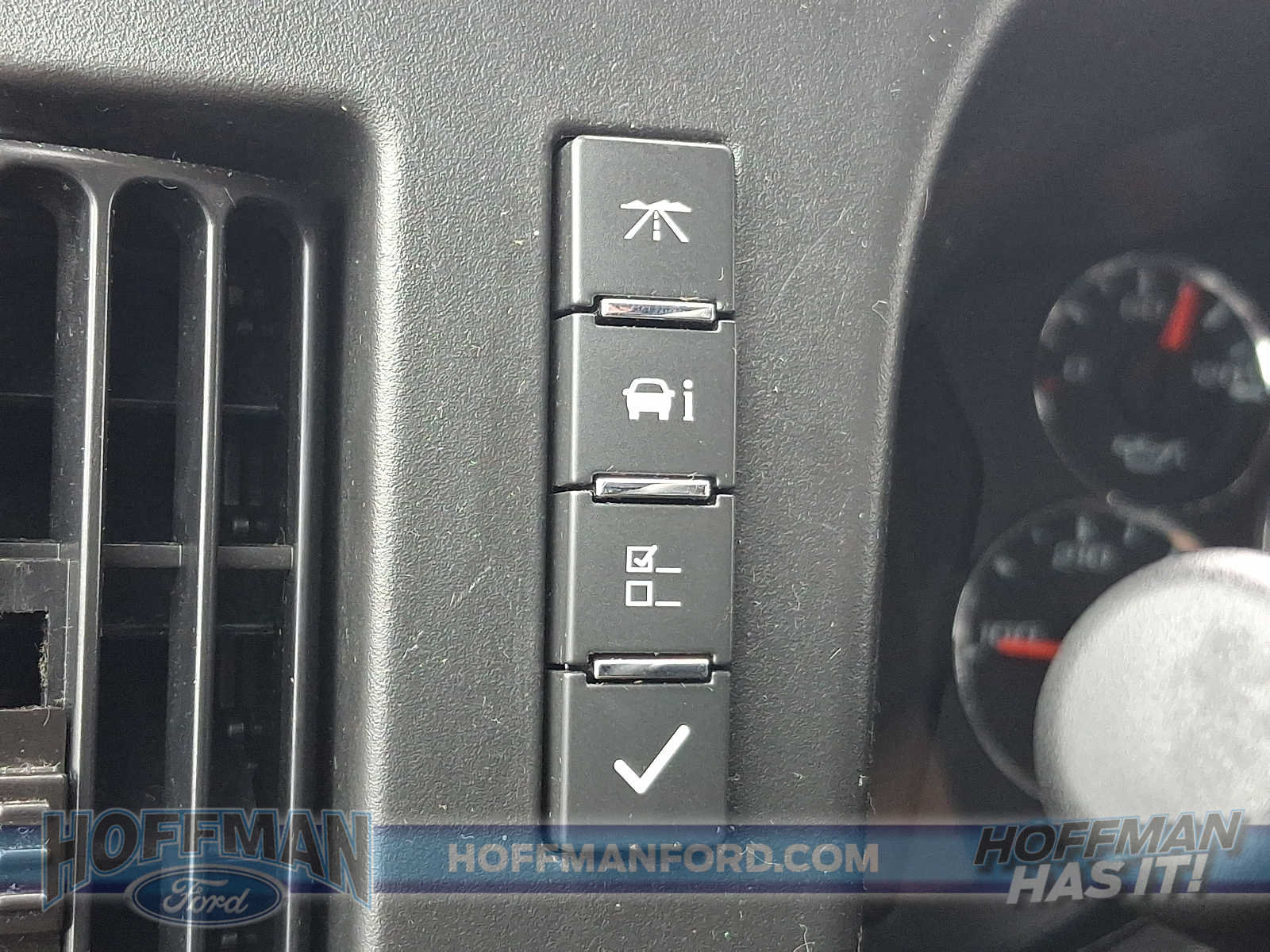 Used 2025 GMC Savana 2500 w/ Driver Convenience Package RWD image 23