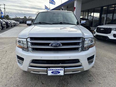 Used 2015 Ford Expedition EL Platinum image 2