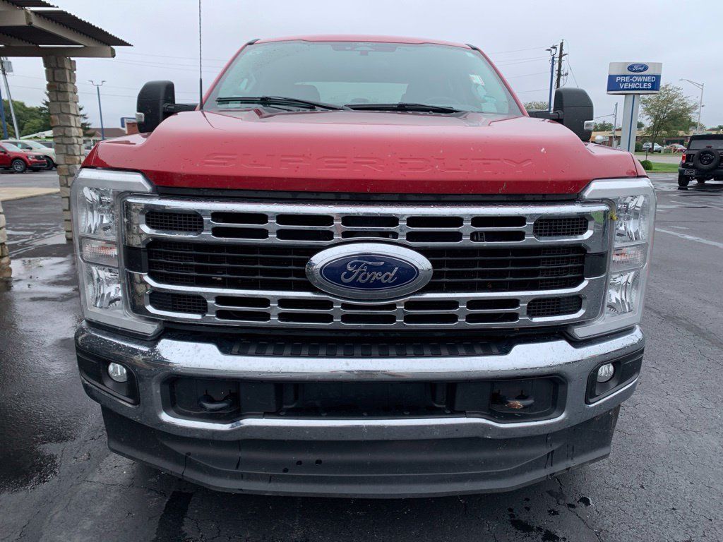 Used 2024 Ford F350 XLT AWD/4WD image 11