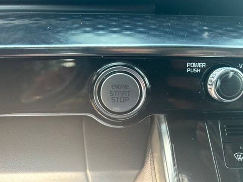 Used 2022 Kia Carnival SX Prestige FWD image 20