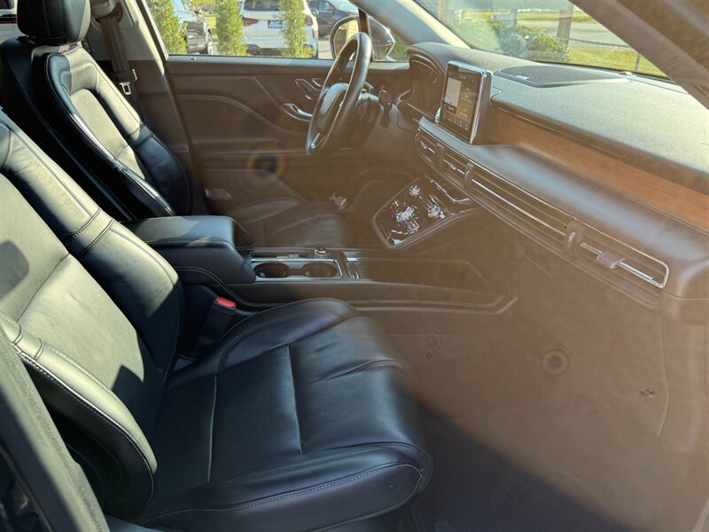 Used 2020 Lincoln Corsair Reserve w/ Equipment Group 202A AWD/4WD image 13