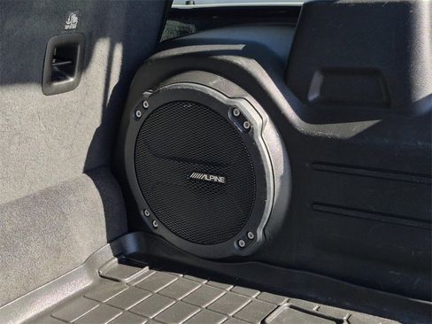 Used 2022 Jeep Wrangler Unlimited Sahara image 9